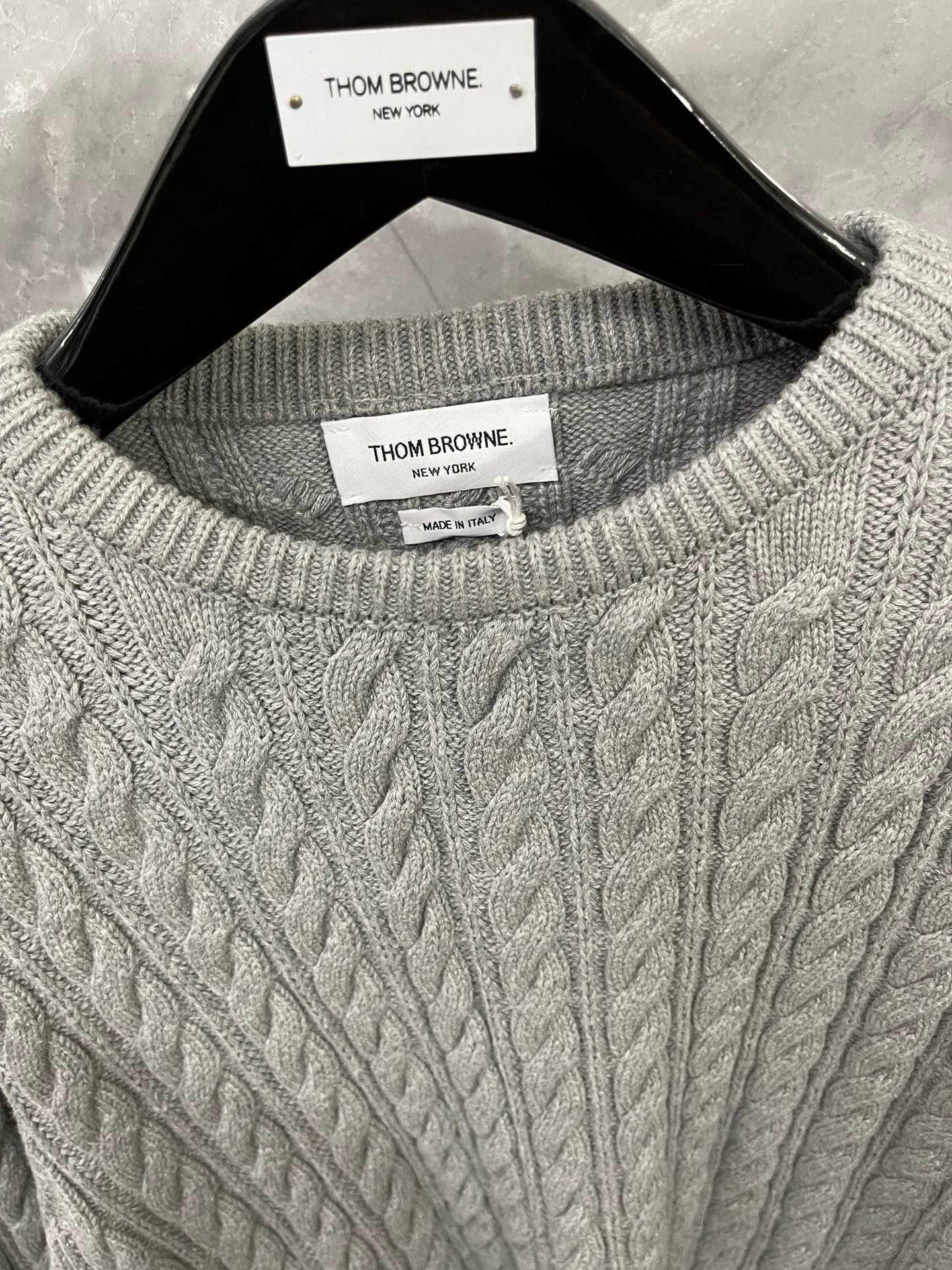Thom Browne 톰브라운 케이블 니트 라운드넥 스웨터 2