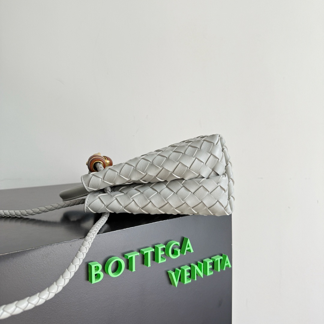 BOTTEGA VENETA 보테가베네타 Andiamo 인트레치아토 숄더 토트백 7
