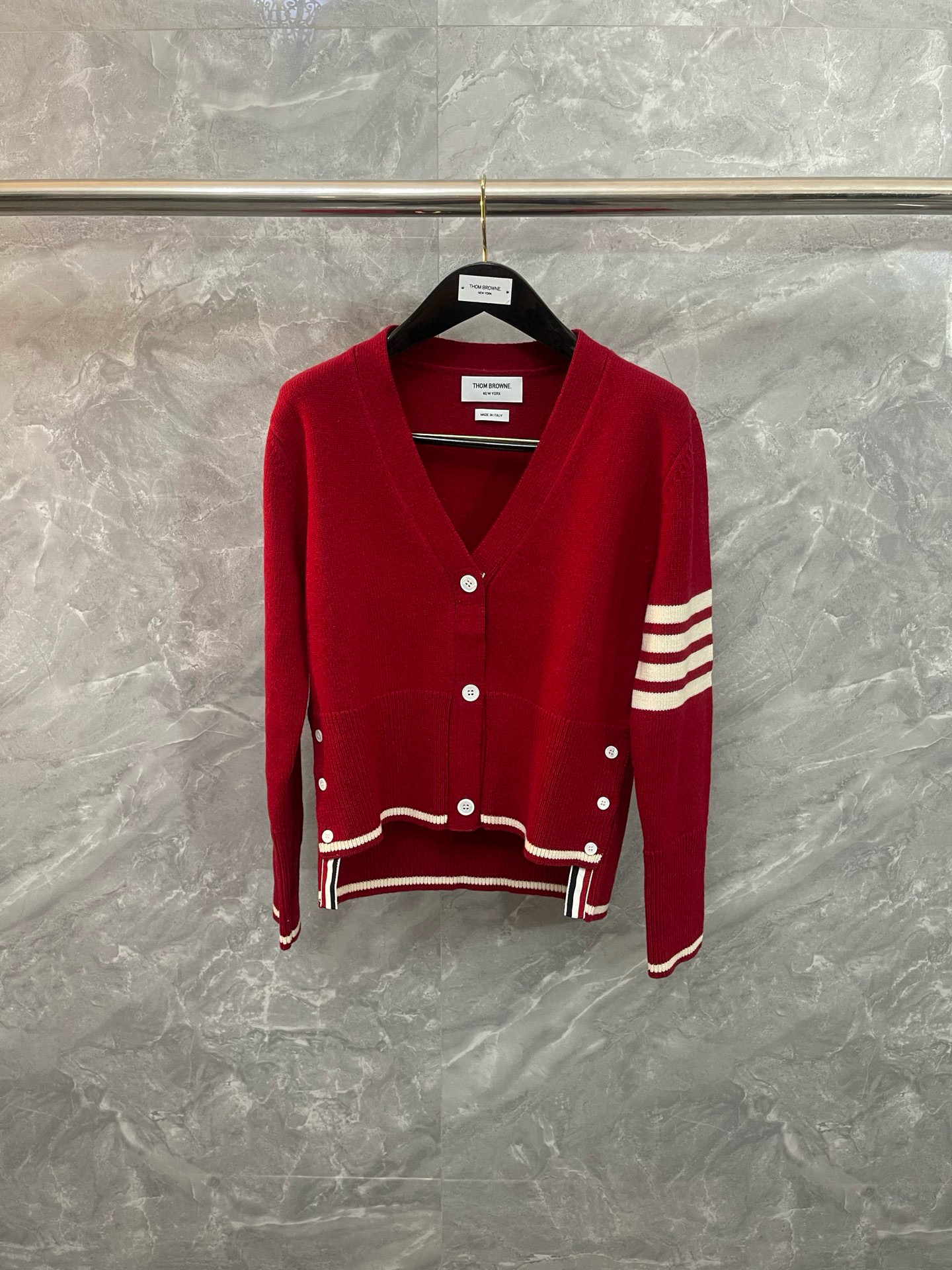 Thom Browne 톰브라운 거위 자수 스트라이프 울 가디건 1