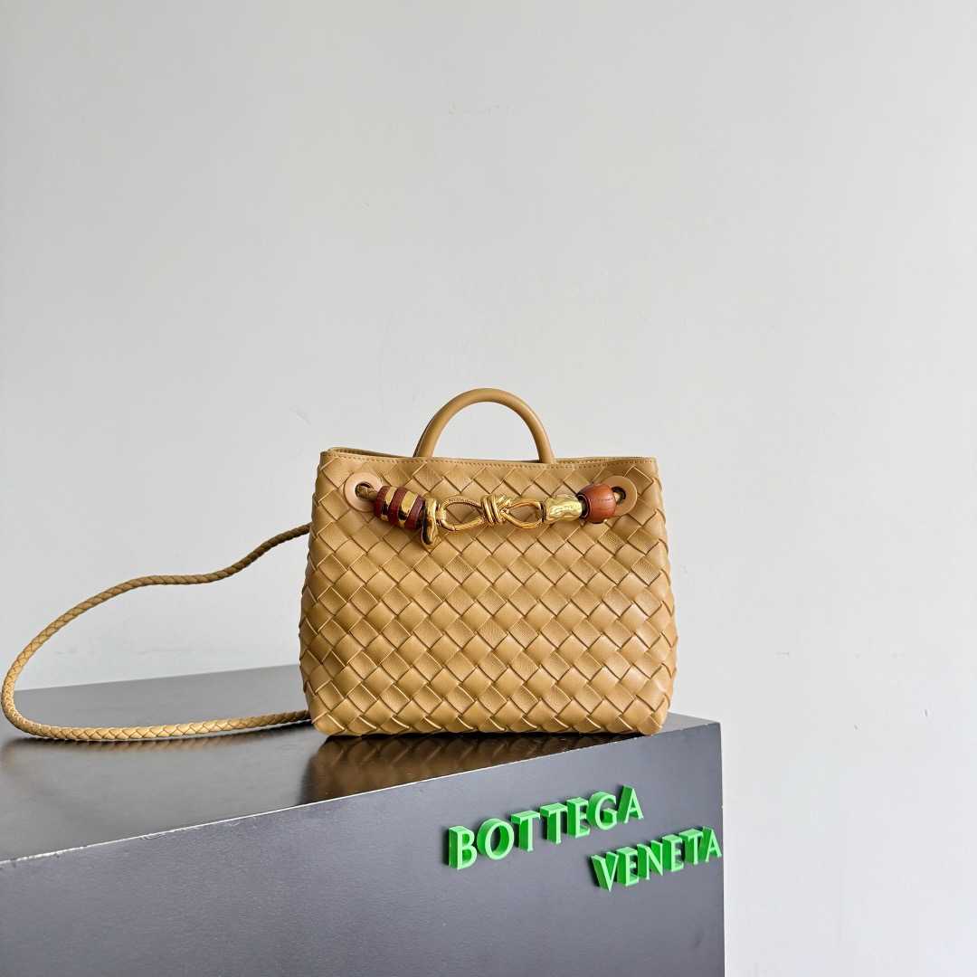 BOTTEGA VENETA 보테가베네타 Andiamo 안디아모 인트레치아토 토트백 반전琥珀棕 2