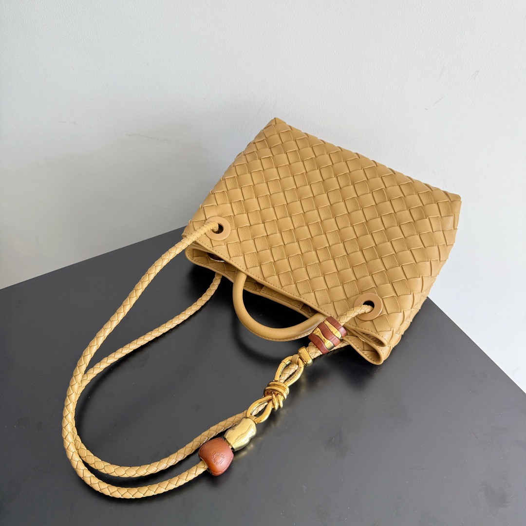 BOTTEGA VENETA 보테가베네타 Andiamo 안디아모 인트레치아토 토트백 반전琥珀棕 4