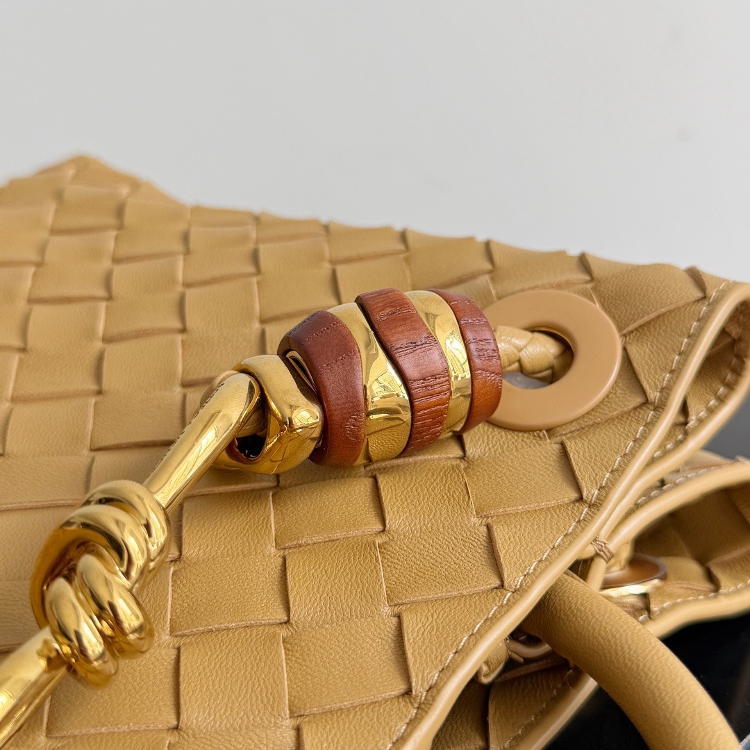 BOTTEGA VENETA 보테가베네타 Andiamo 안디아모 인트레치아토 토트백 반전琥珀棕 8