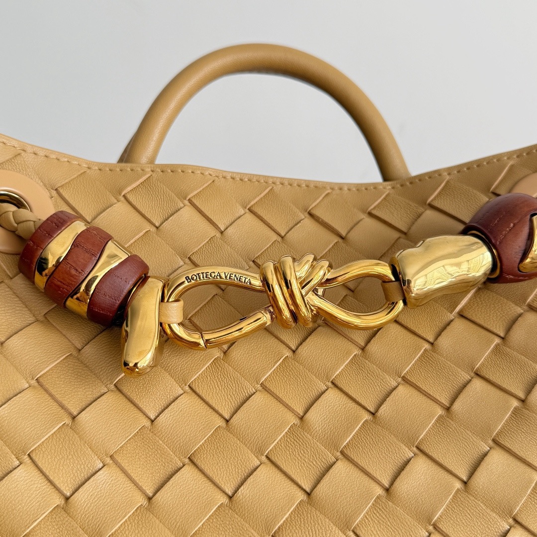 BOTTEGA VENETA 보테가베네타 Andiamo 안디아모 인트레치아토 토트백 반전琥珀棕 10