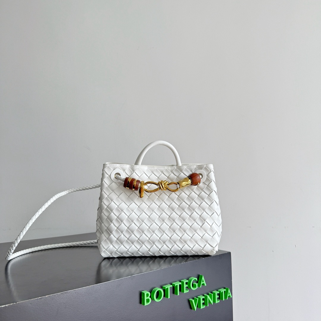 Bottega Veneta 보테가베네타 Andiamo 인트레치아토 토트백 2