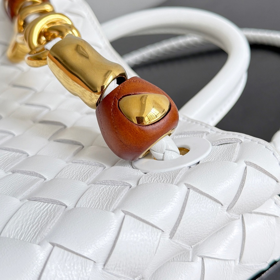 Bottega Veneta 보테가베네타 Andiamo 인트레치아토 토트백 3