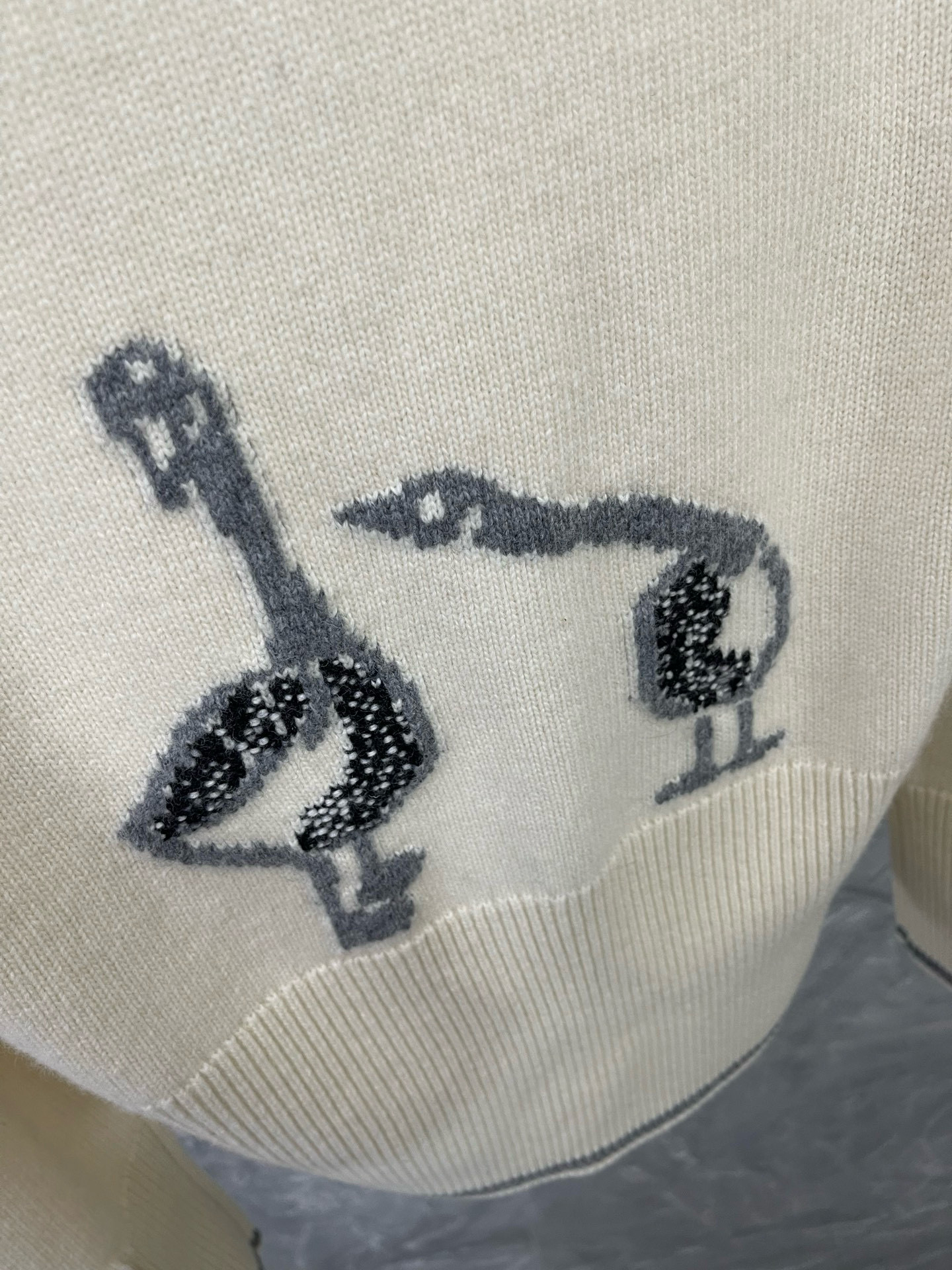 Thom Browne 톰브라운 거위 자수 스트라이프 울 가디건 7