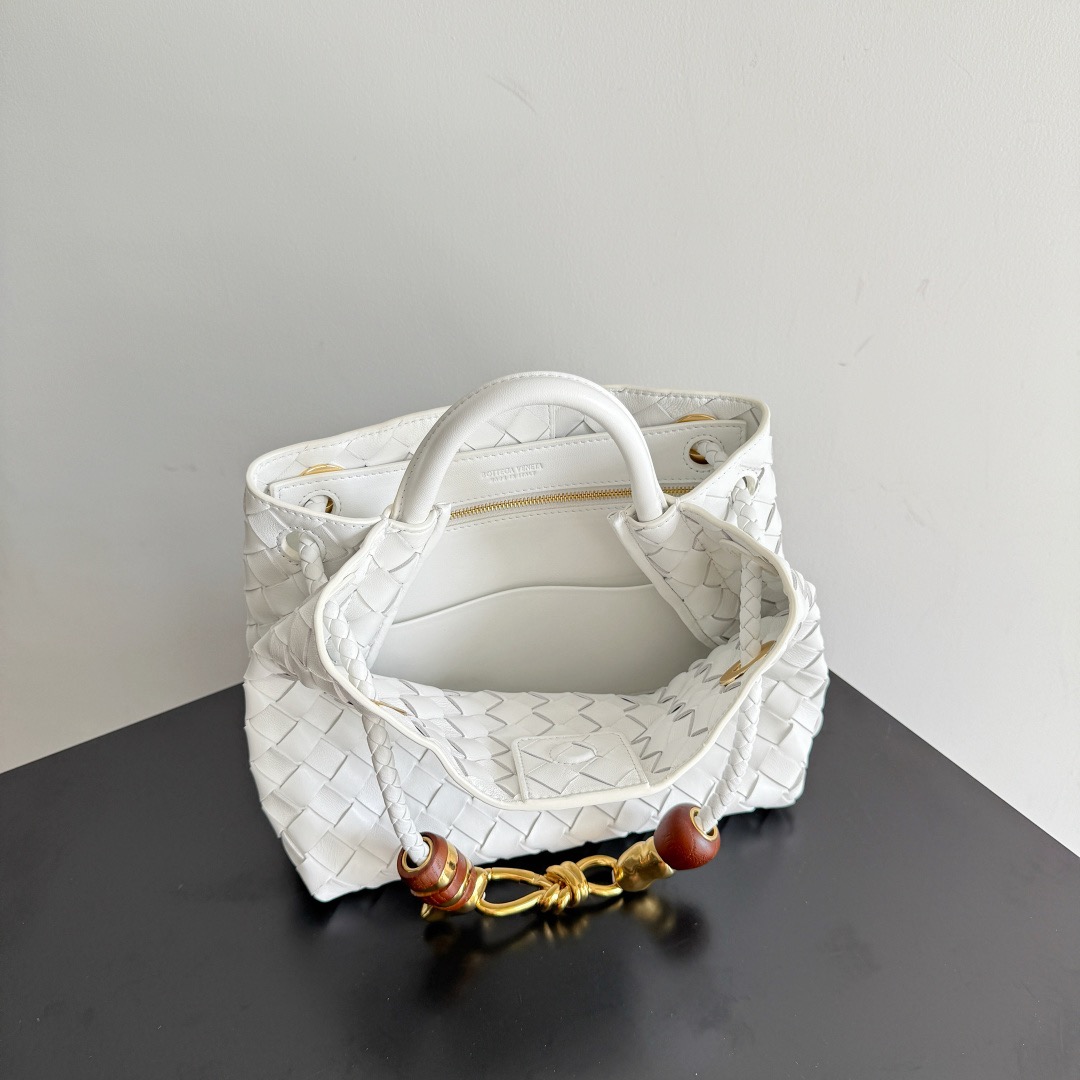 Bottega Veneta 보테가베네타 Andiamo 인트레치아토 토트백 7