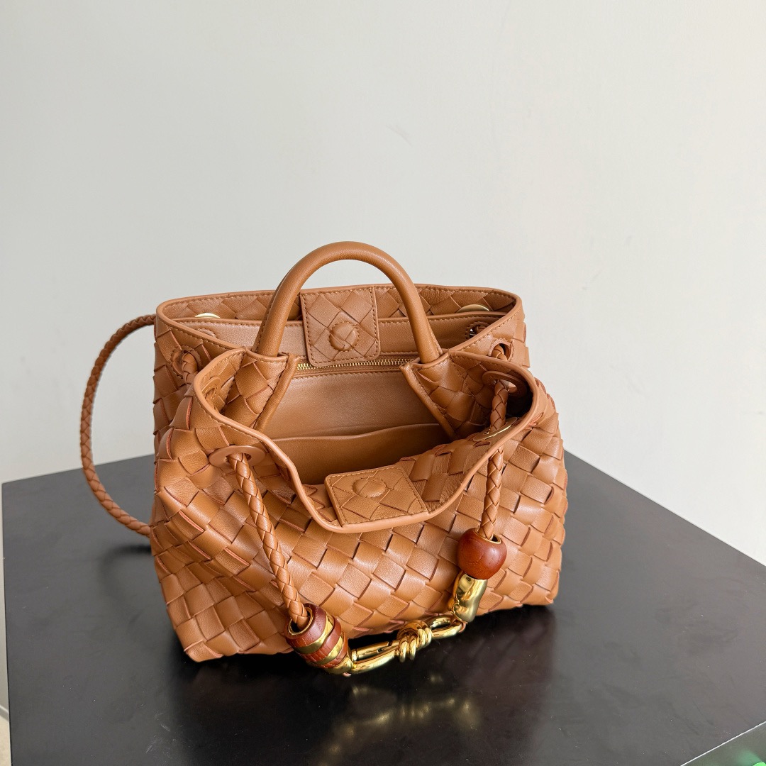 BOTTEGA VENETA 보테가베네타 Andiamo 안디아모 인트레치아토 숄더 토트백 9