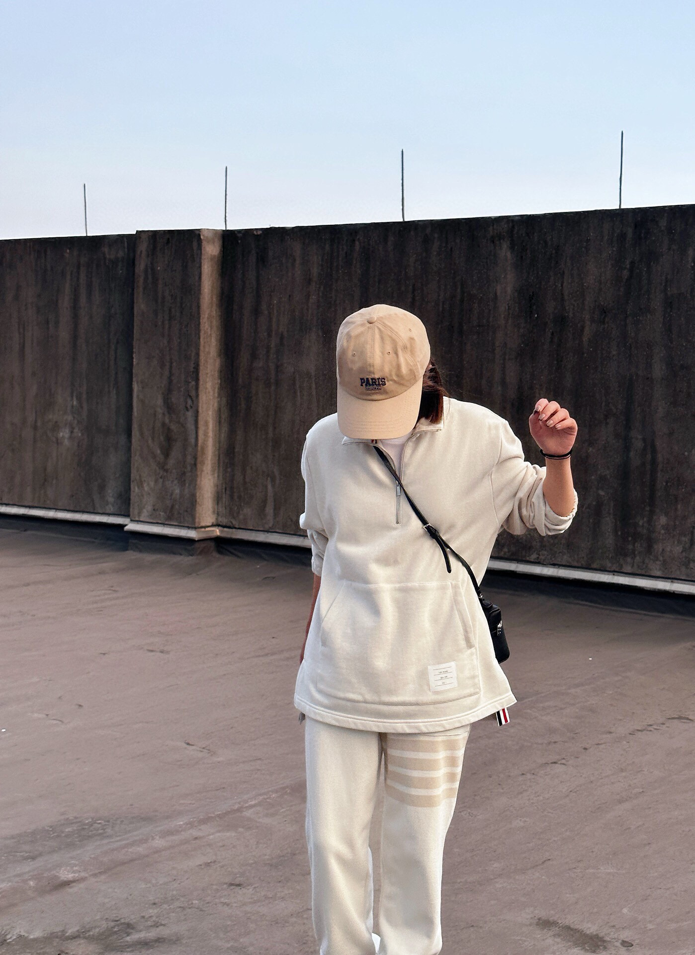 Thom Browne 톰브라운 스탠드 칼라 하프집 업 스웨트셔츠 7