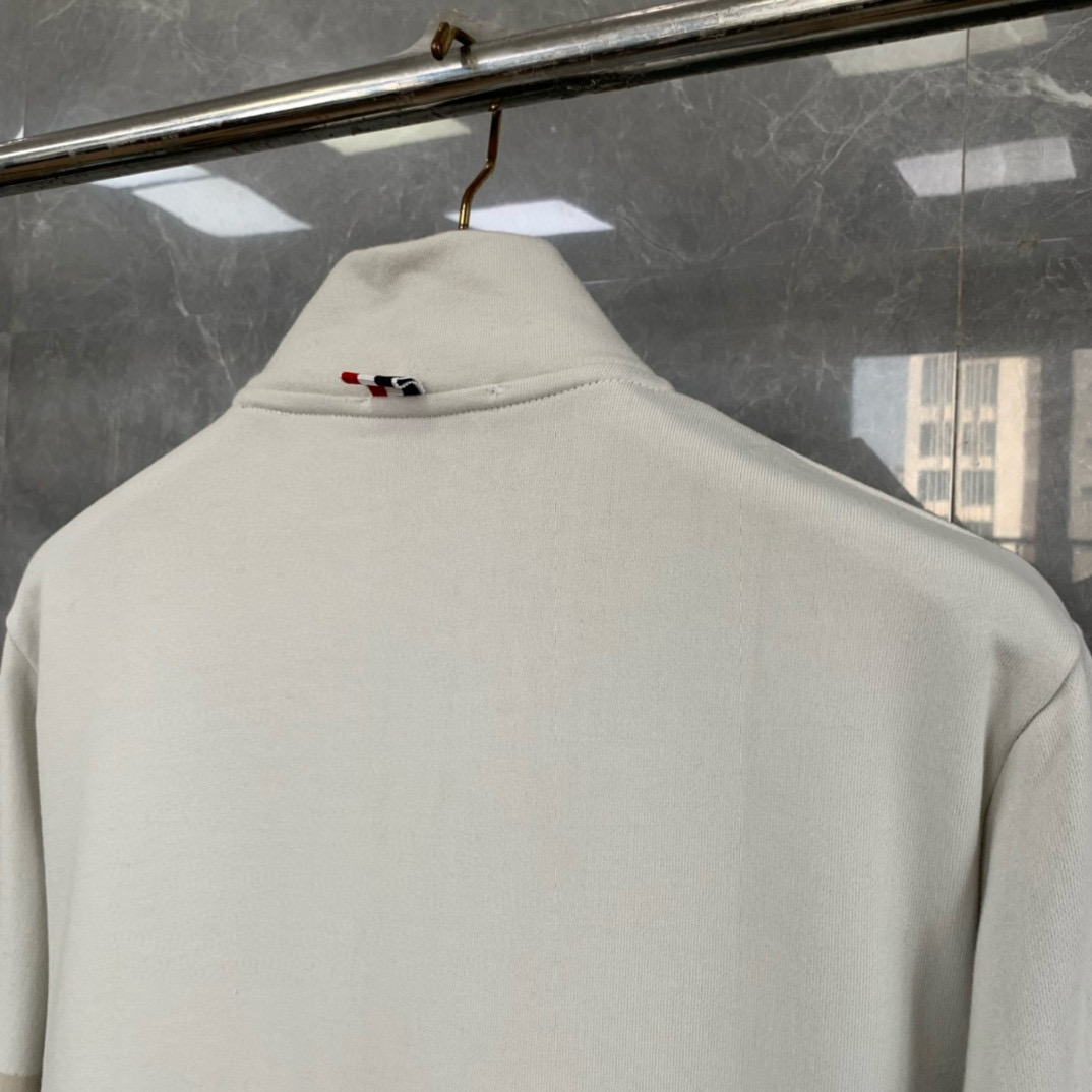 Thom Browne 톰브라운 스탠드 칼라 하프집 업 스웨트셔츠 15