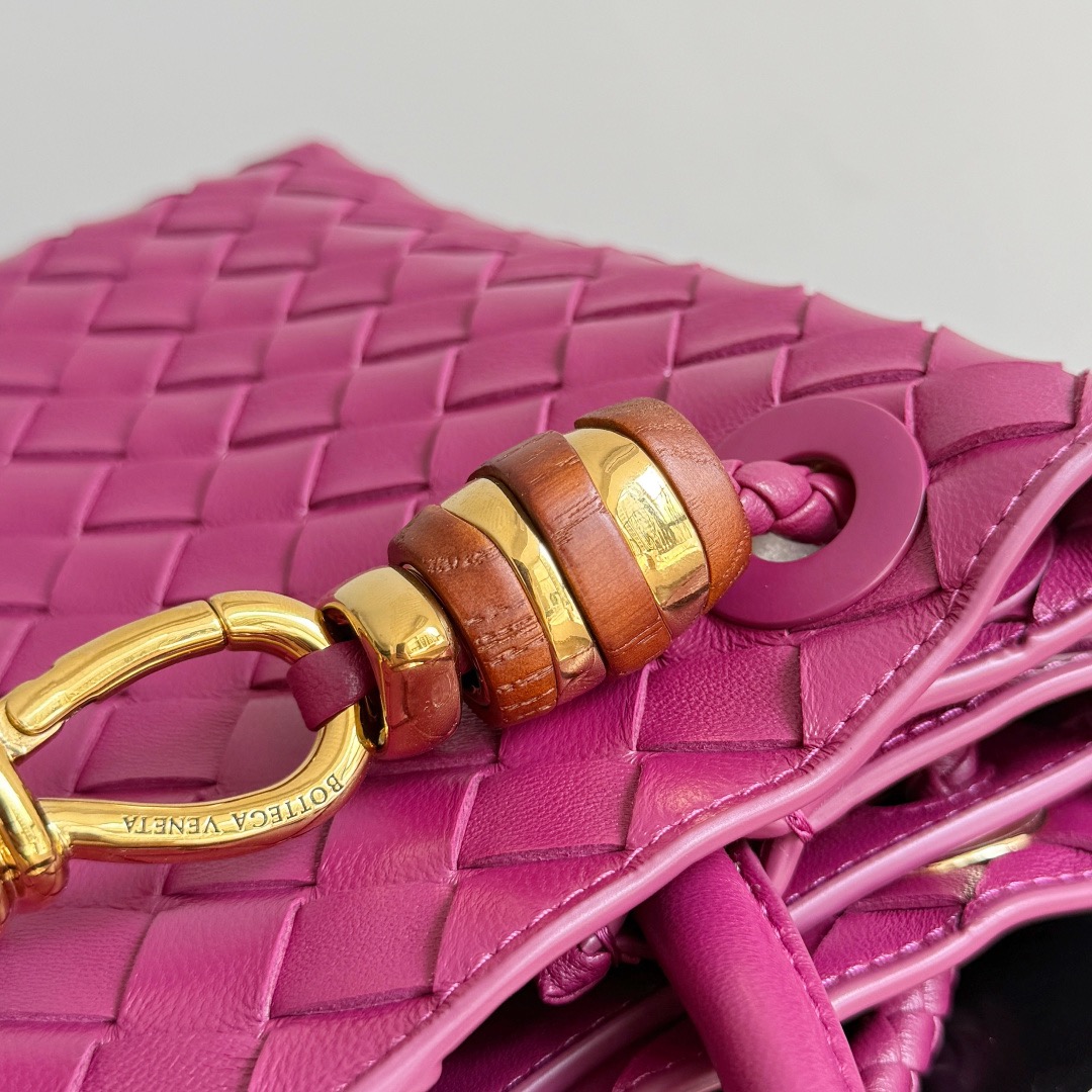 Bottega Veneta 보테가베네타 Andiamo 인트레치아토 토트백 5