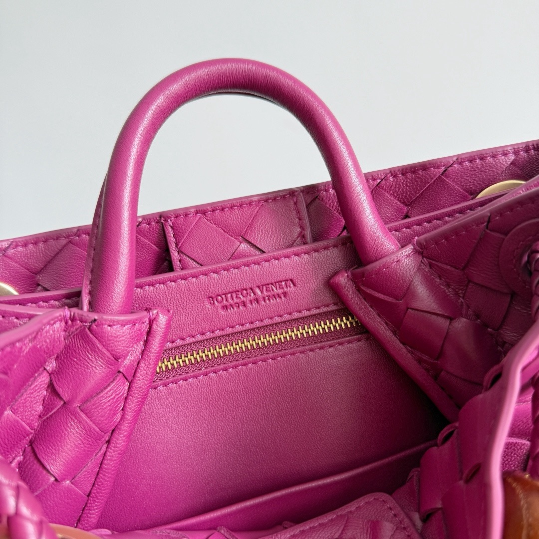 Bottega Veneta 보테가베네타 Andiamo 인트레치아토 토트백 8