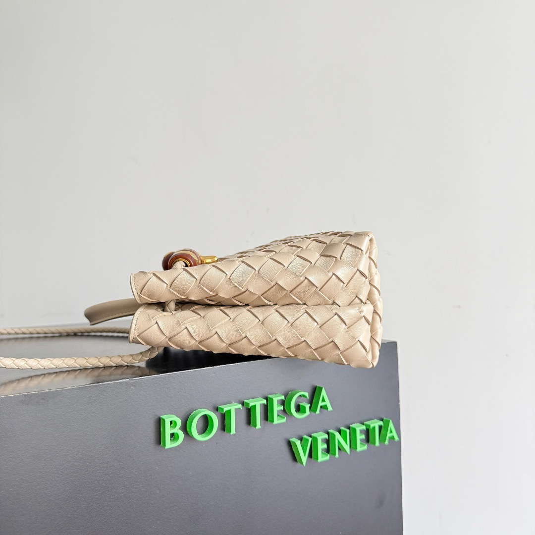 Bottega Veneta 보테가베네타 Andiamo 인트레치아토 숄더 토트백 6