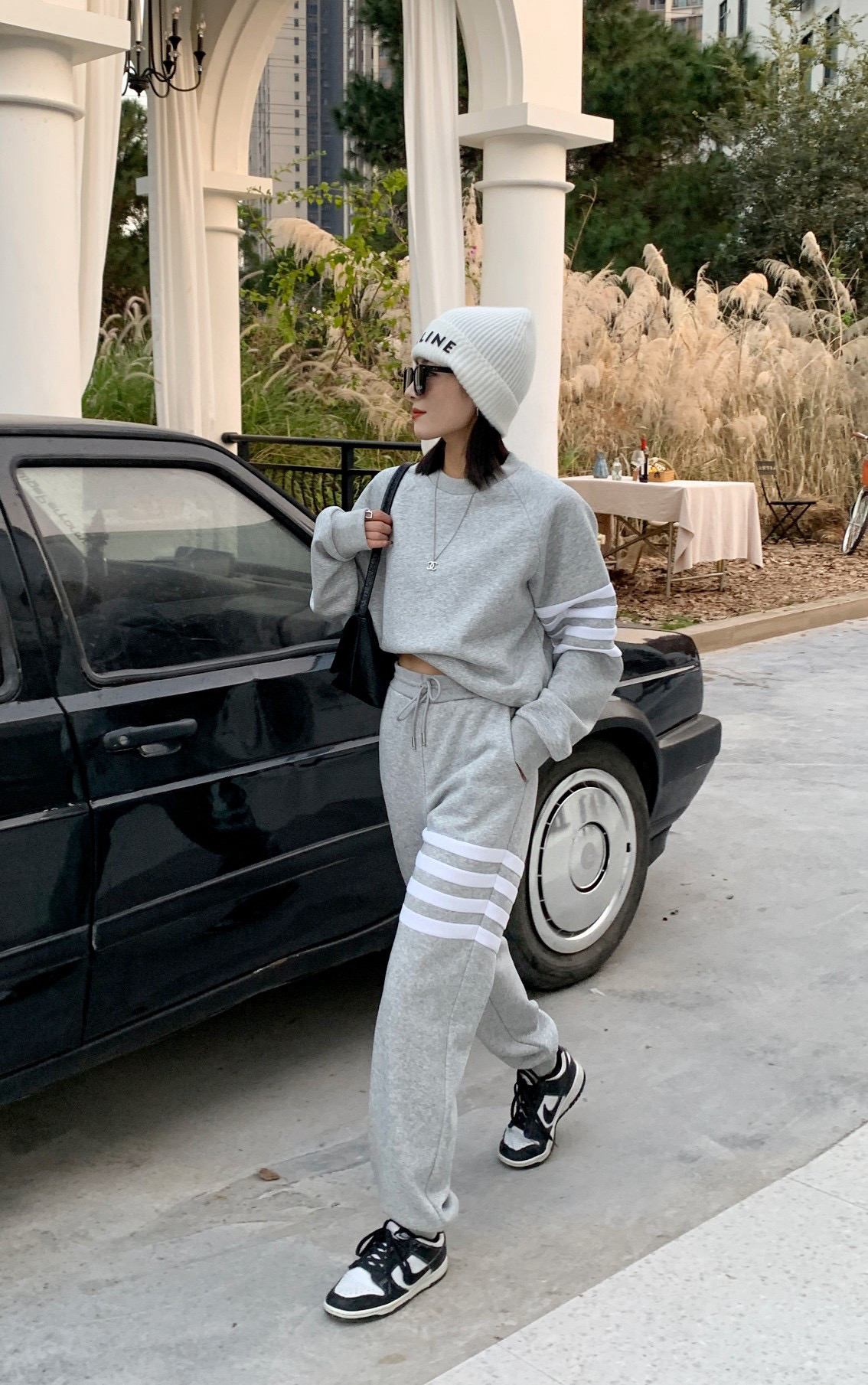 Thom Browne 톰브라운 사선 완장 로고 기모 맨투맨 스웨트셔츠 5