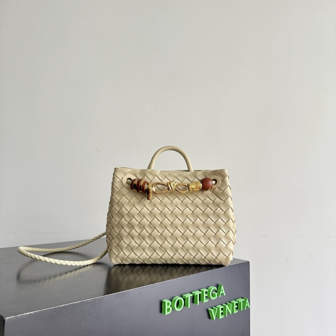 BOTTEGA VENETA 보테가베네타 Andiamo 인트레치아토 숄더 토트백 2