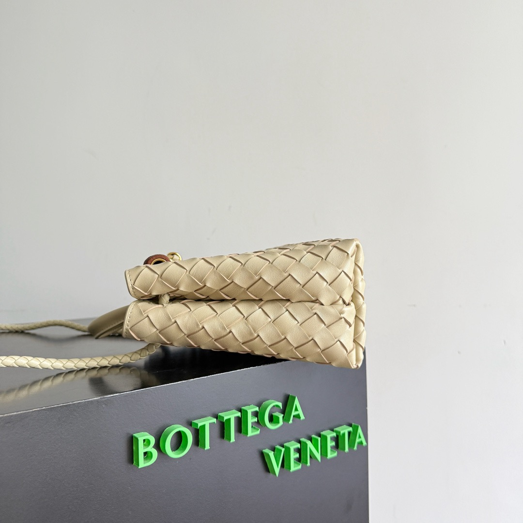 BOTTEGA VENETA 보테가베네타 Andiamo 인트레치아토 숄더 토트백 6