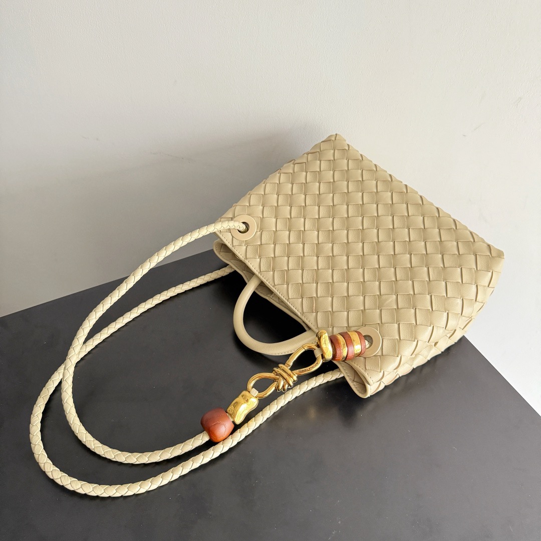 BOTTEGA VENETA 보테가베네타 Andiamo 인트레치아토 숄더 토트백 10
