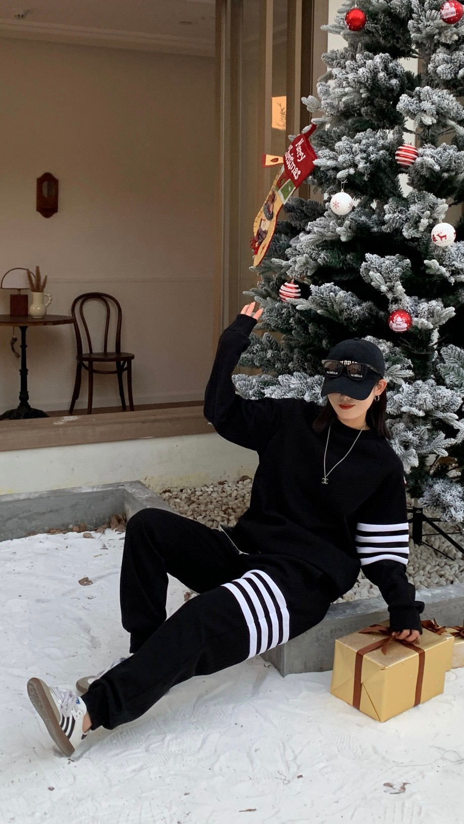 Thom Browne 톰브라운 사선 완장 로고 기모 맨투맨 스웨트셔츠 6