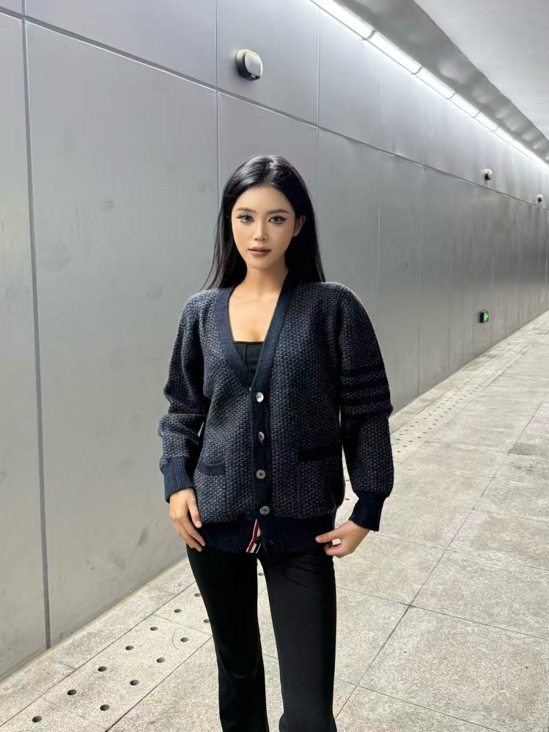 Thom Browne 톰브라운 러프 니트 피쉬스케일 패턴 가디건 6