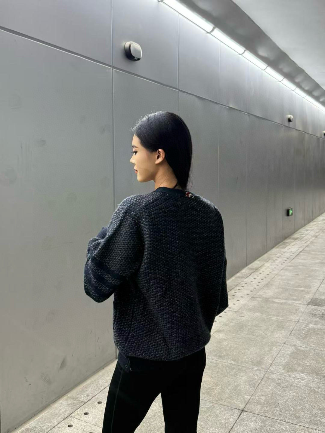 Thom Browne 톰브라운 러프 니트 피쉬스케일 패턴 가디건 7