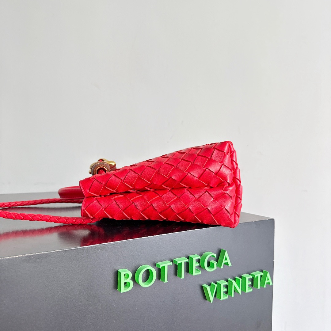 Bottega Veneta 보테가베네타 Andiamo 인트레치아토 미니 토트 크로스백 6