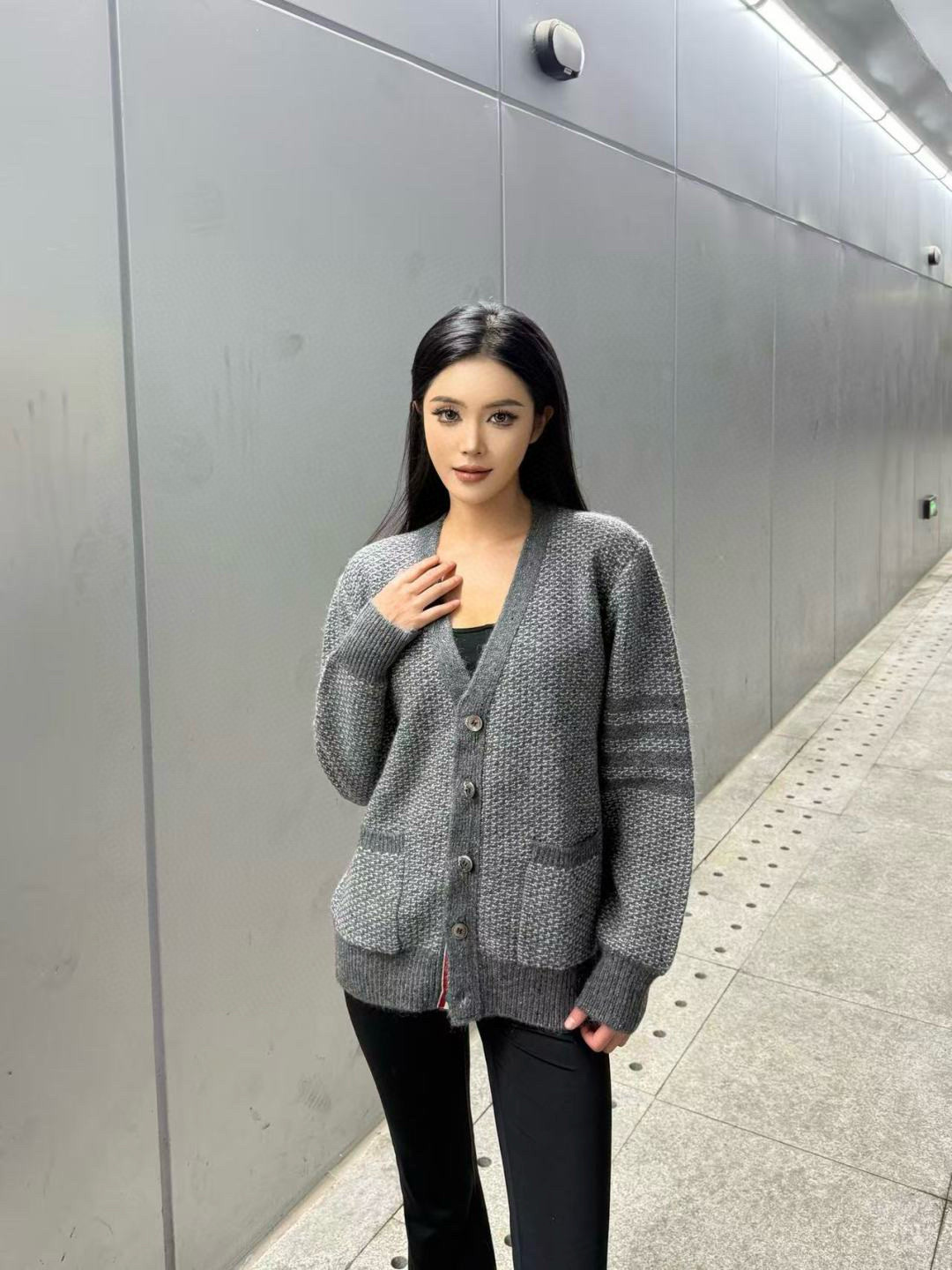 Thom Browne 톰브라운 러프 니트 피쉬스케일 패턴 가디건 6