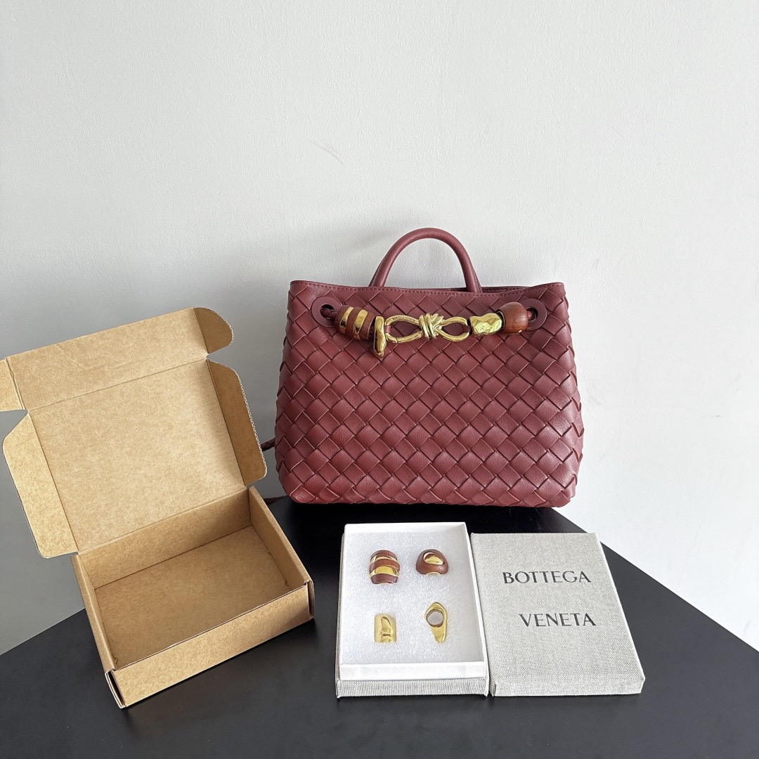 BOTTEGA VENETA 보테가베네타 Andiamo 인트레치아토 토트 크로스백 버건디 25cm 1