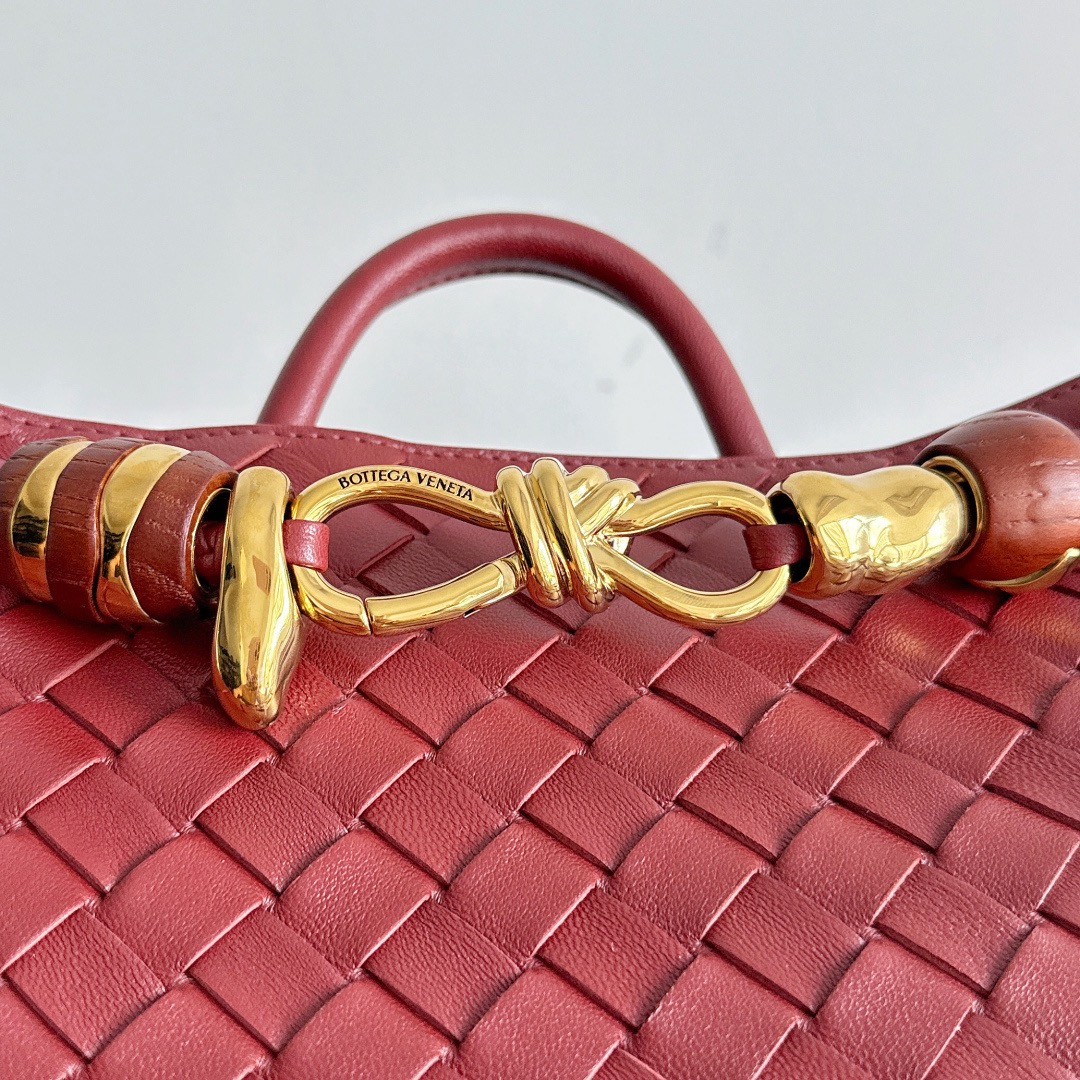 BOTTEGA VENETA 보테가베네타 Andiamo 인트레치아토 토트 크로스백 버건디 25cm 4