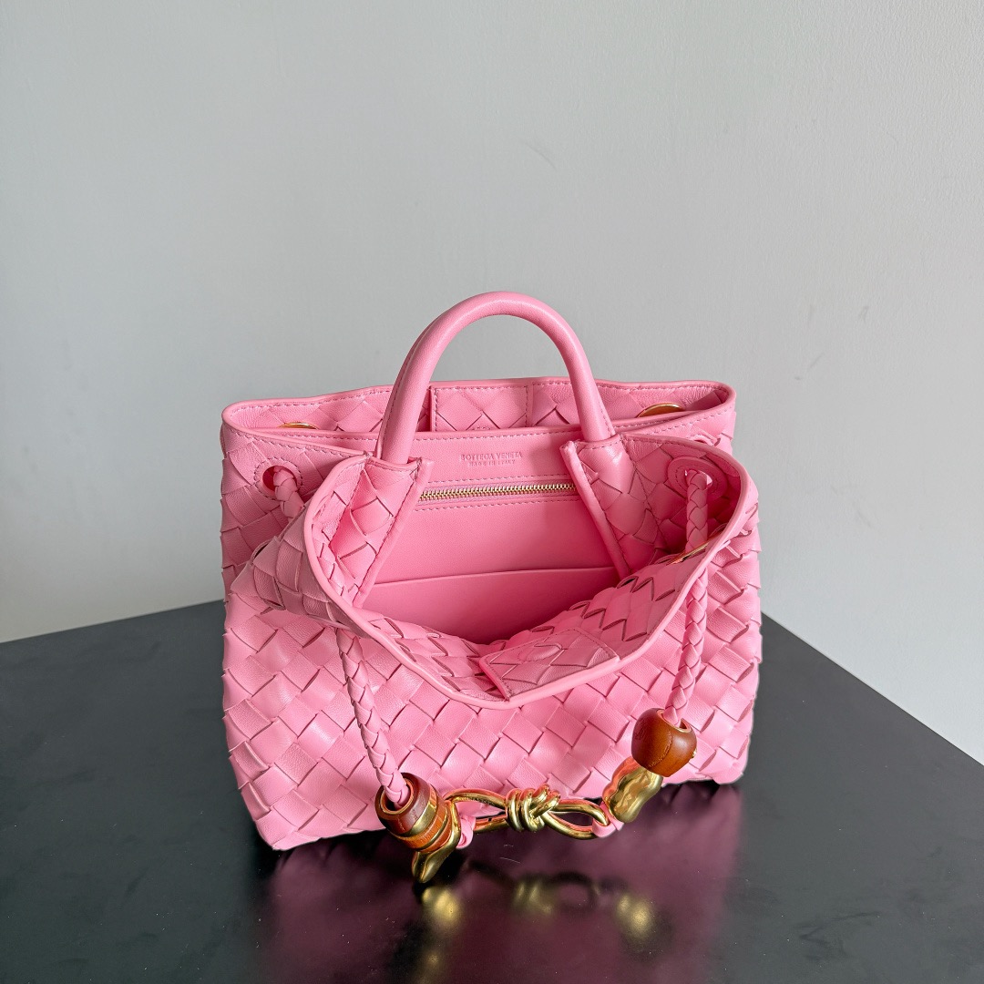 BOTTEGA VENETA 보테가베네타 Andiamo 인트레치아토 미니 토트백 7