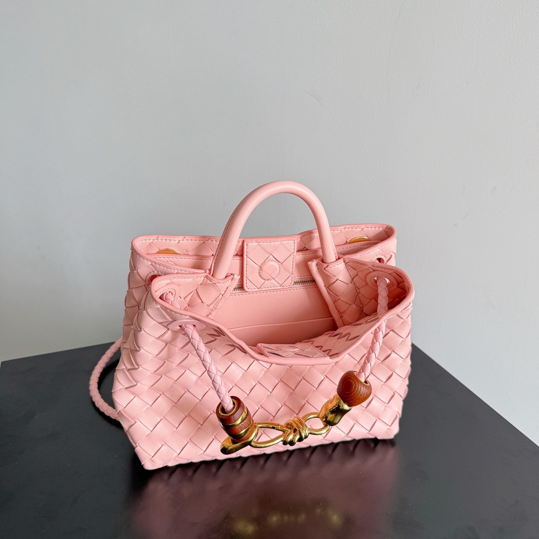 Bottega Veneta 보테가베네타 Andiamo 인트레치아토 미니 토트백 10