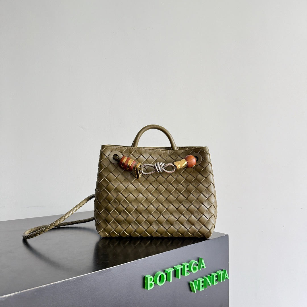BOTTEGA VENETA 보테가베네타 Andiamo 인트레치아토 토트백 2