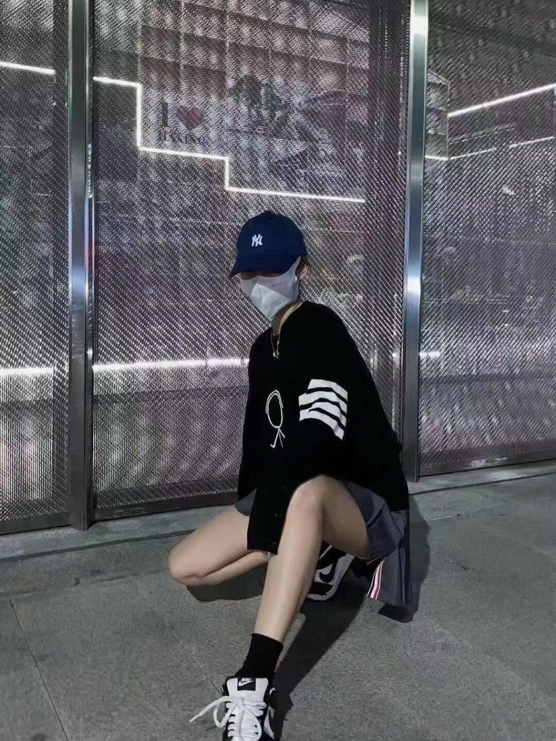 Thom Browne 톰브라운 스틱맨 라운드넥 울 니트 스웨터 3