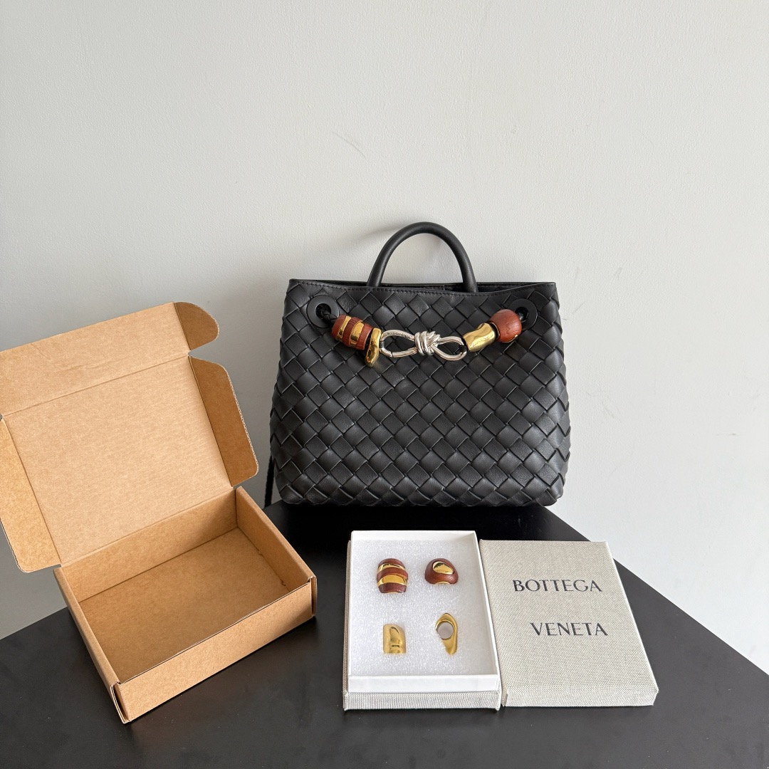 Bottega Veneta 보테가베네타 Andiamo 안디아모 인트레치아토 토트백 11