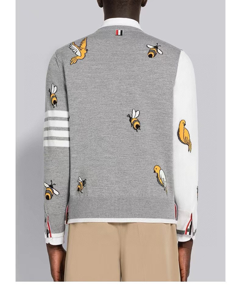 Thom Browne 톰브라운 TB23 FW 벌 자수 라운드넥 니트 스웨터 3