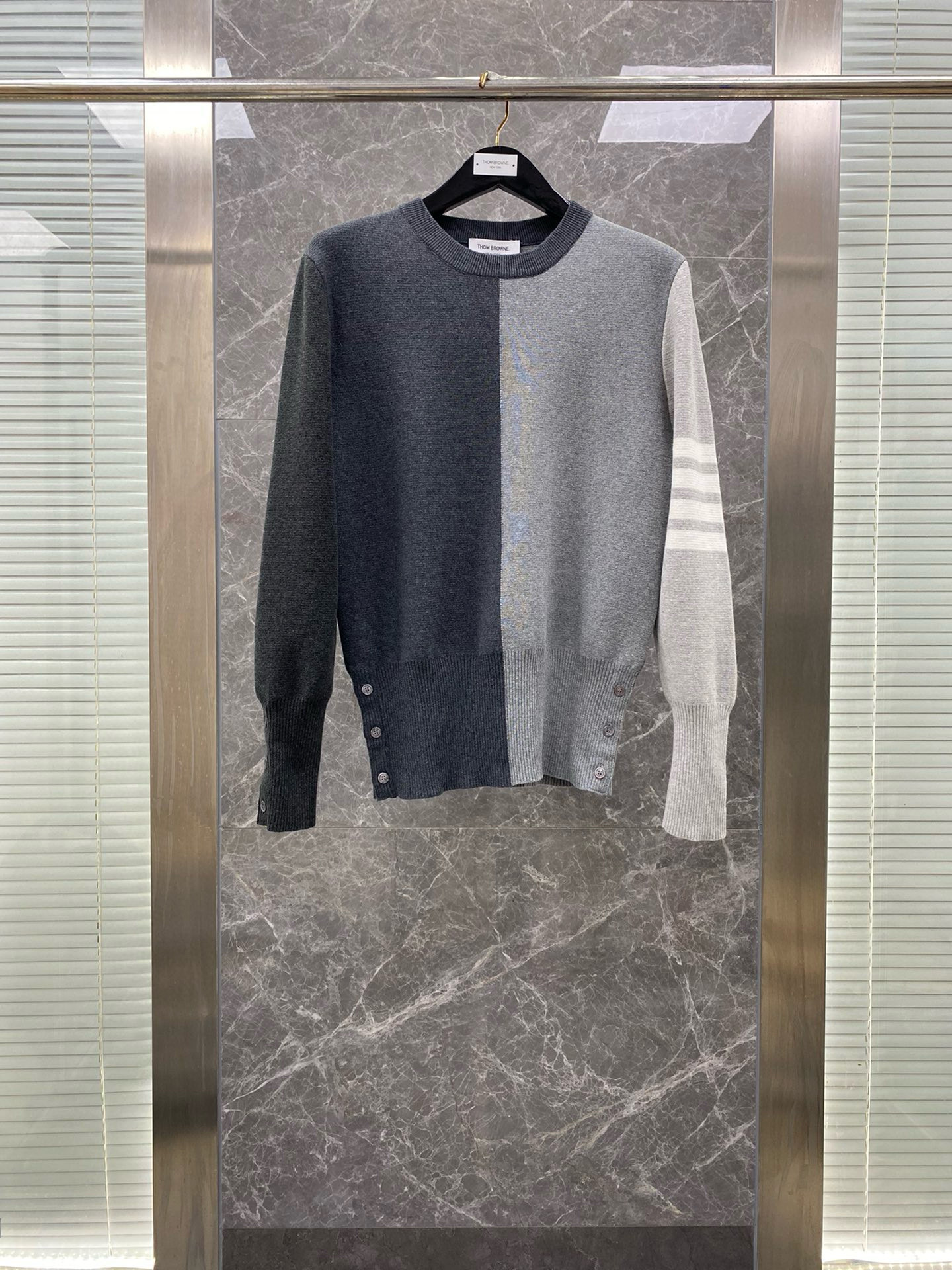 Thom Browne 톰브라운 그레이 컬러블록 라운드넥 니트 스웨터 4