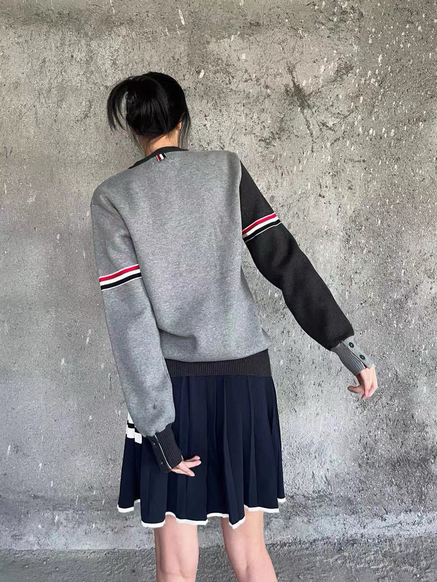 Thom Browne 톰브라운 TB23/FW 삼색 배색 라운드넥 니트 스웨터 6