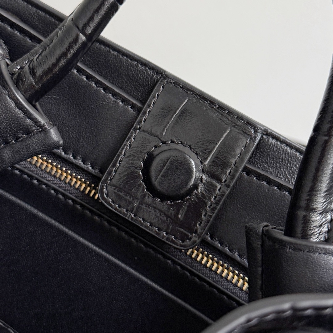 BOTTEGA VENETA 보테가베네타 미니 안디아모 악어가죽 토트백 8