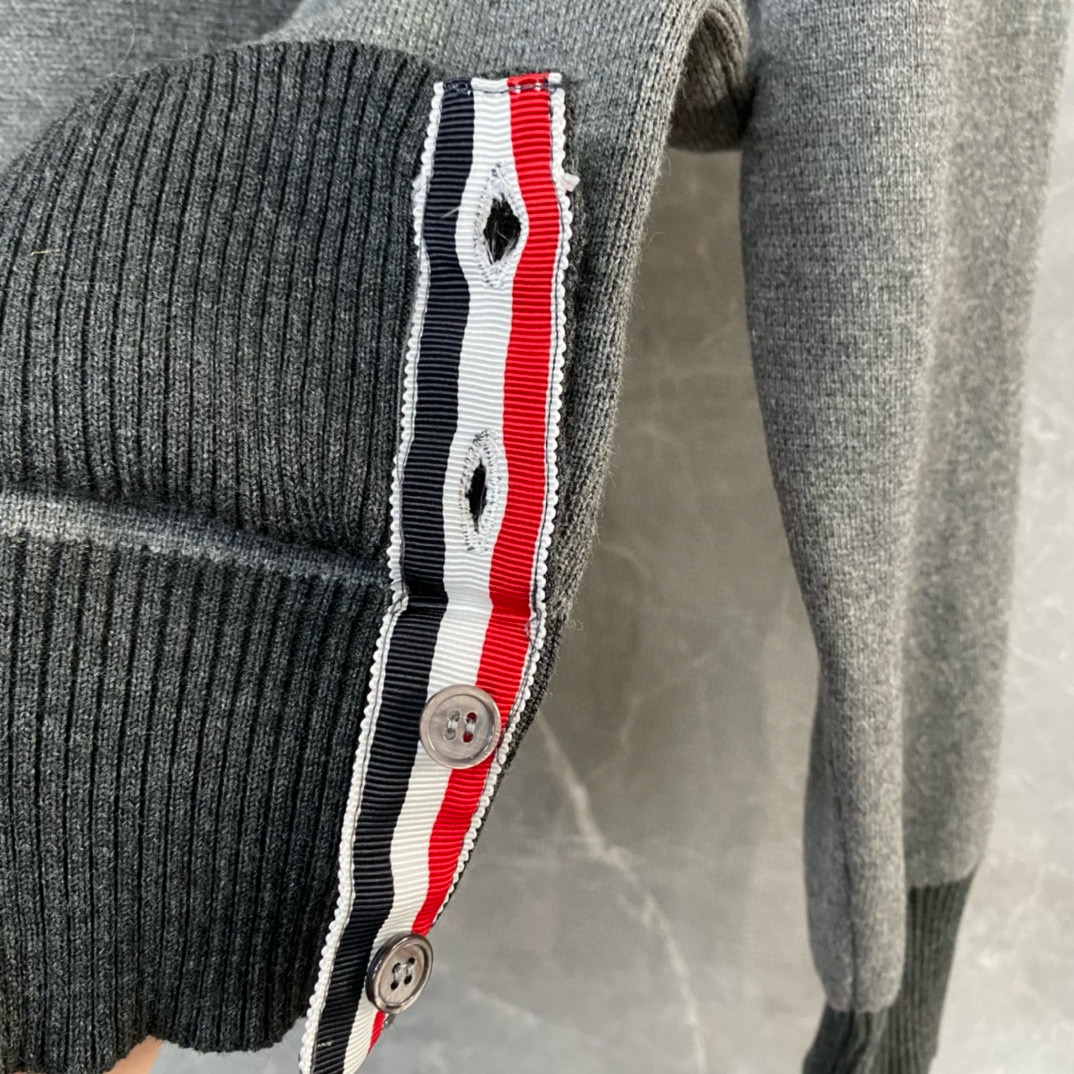 Thom Browne 톰브라운 TB23/FW 삼색 배색 라운드넥 니트 스웨터 20