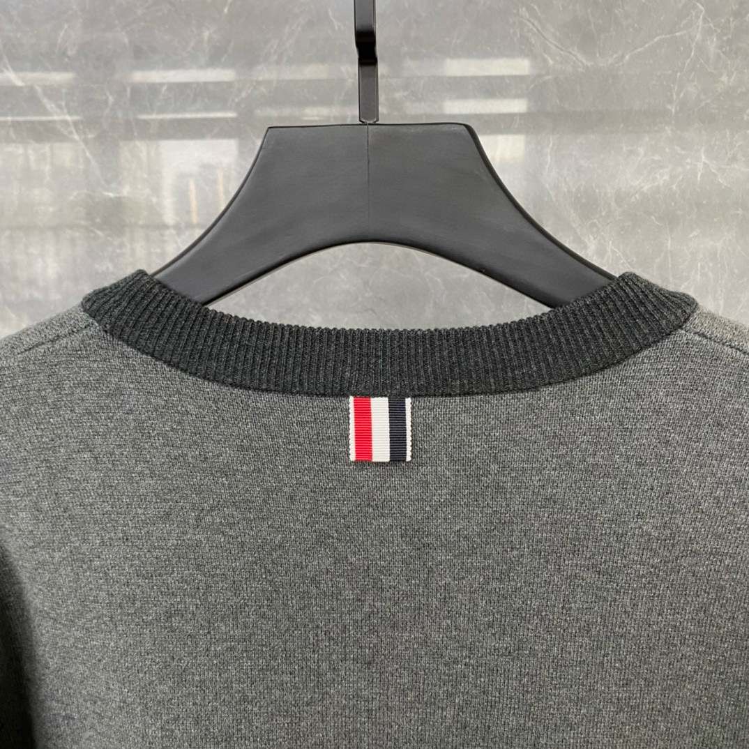 Thom Browne 톰브라운 TB23/FW 삼색 배색 라운드넥 니트 스웨터 21