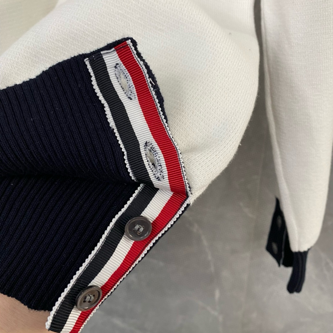 Thom Browne 톰브라운 TB23/FW 삼색 배색 라운드넥 니트 스웨터 13