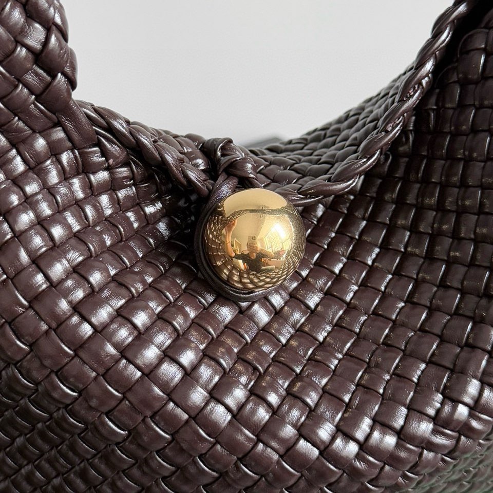 Bottega Veneta Tosca Hop Intrecciato Top Handle Bag 보테가 베네타 토스카 홉 인트레치아토 토트백 버건디 31cm 4