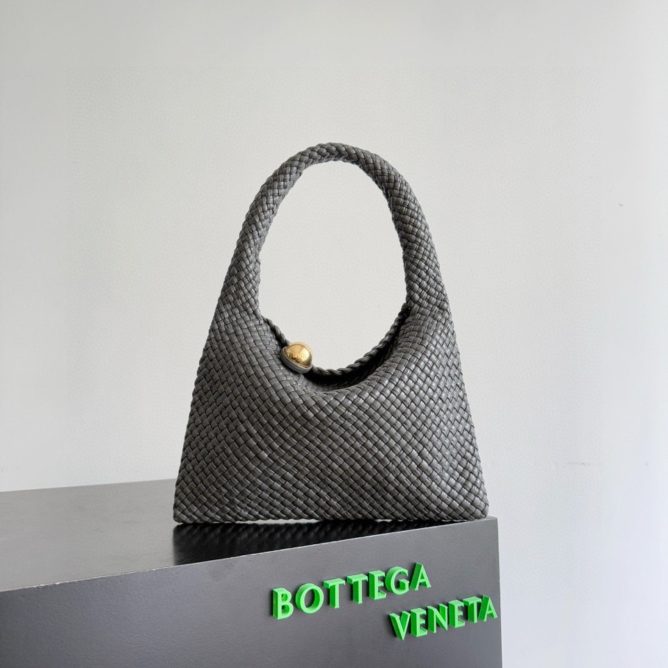 Bottega Veneta Tosca Hop Intrecciato Top Handle Bag 보테가 베네타 토스카 홉 인트레치아토 토트백 그레이 31cm 1