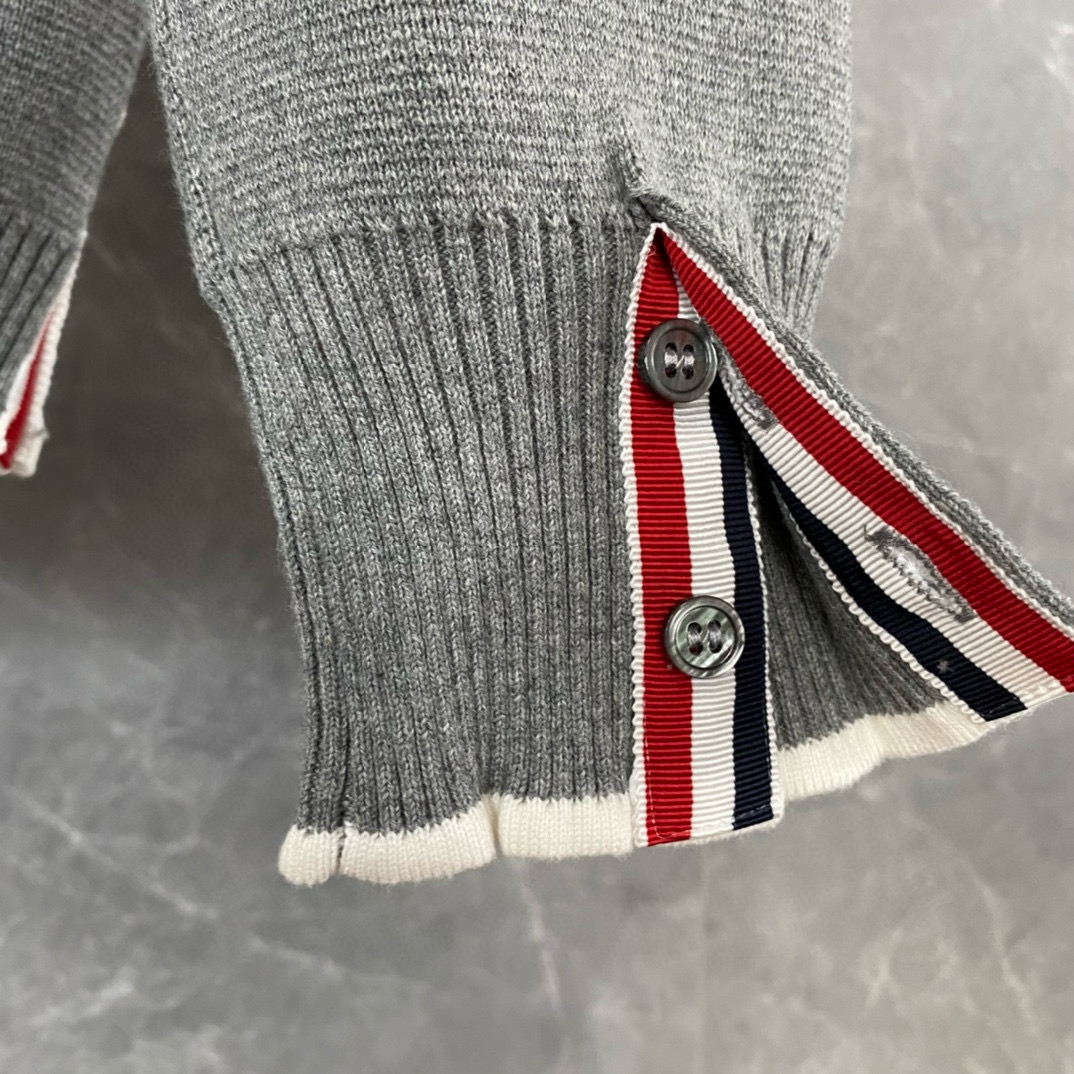 Thom Browne 톰브라운 TB23/FW 가슴 포켓 라운드넥 니트 스웨터 14