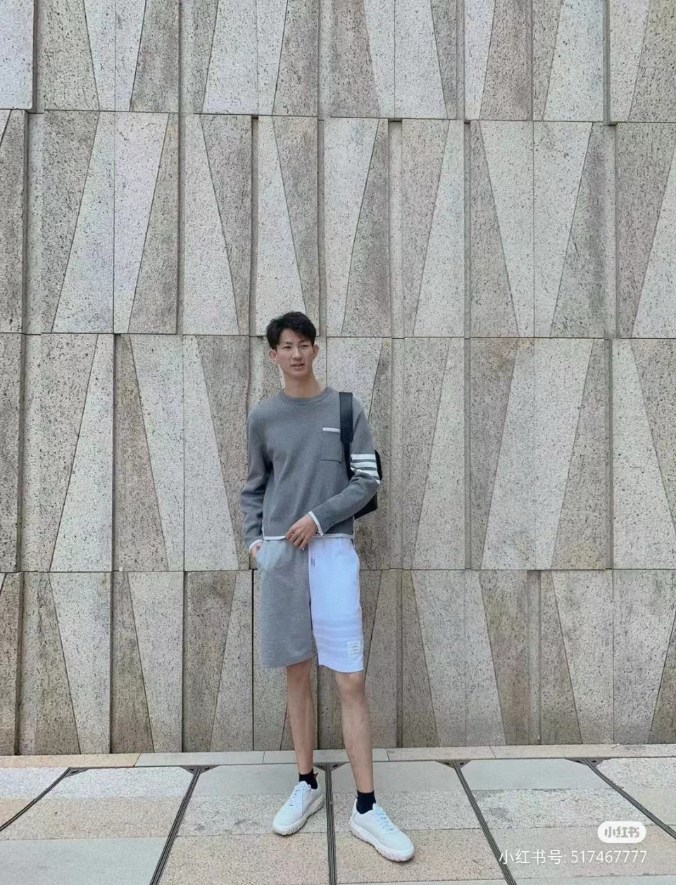 Thom Browne 톰브라운 TB23/FW 가슴 포켓 라운드넥 니트 스웨터 17