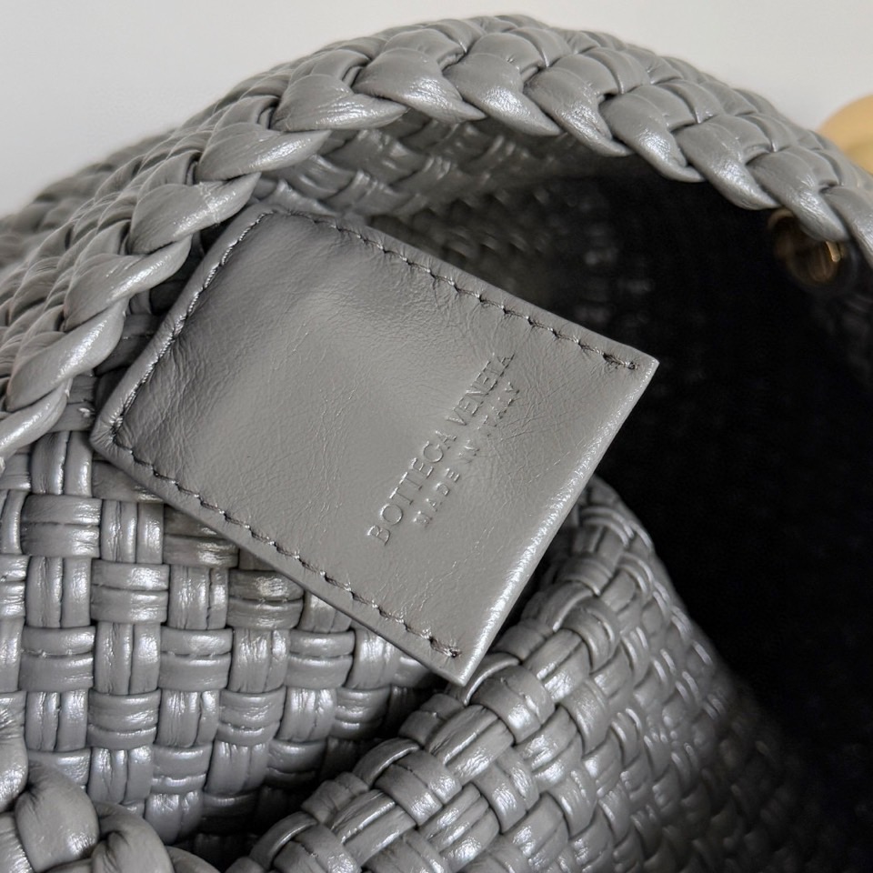 Bottega Veneta Tosca Hop Intrecciato Top Handle Bag 보테가 베네타 토스카 홉 인트레치아토 토트백 그레이 31cm 7