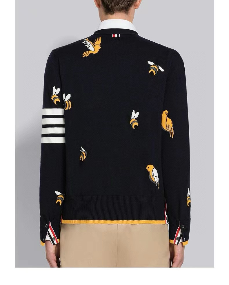 Thom Browne 톰브라운 TB23 FW 벌 자수 가디건 니트 4