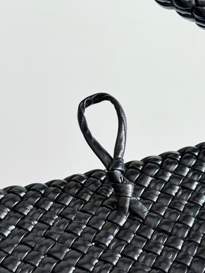  Bottega Veneta Tosca Hop Intrecciato 보테가 베네타 토스카 홉 인트레치아토 바치 위빙 호보백 블랙 54cm 5