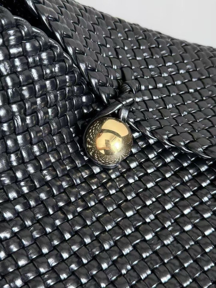  Bottega Veneta Tosca Hop Intrecciato 보테가 베네타 토스카 홉 인트레치아토 바치 위빙 호보백 블랙 54cm 6