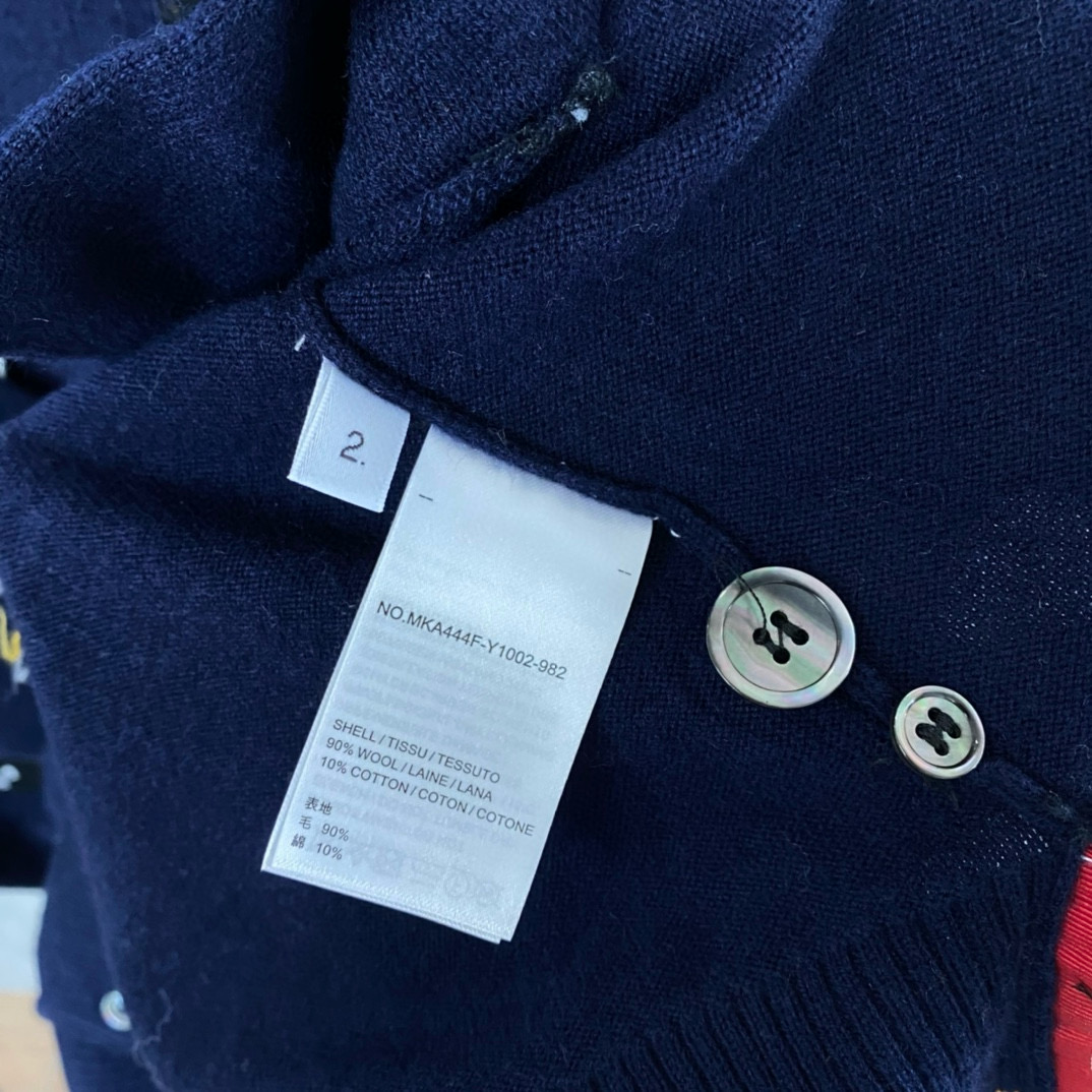 Thom Browne 톰브라운 TB23 FW 벌 자수 가디건 니트 12