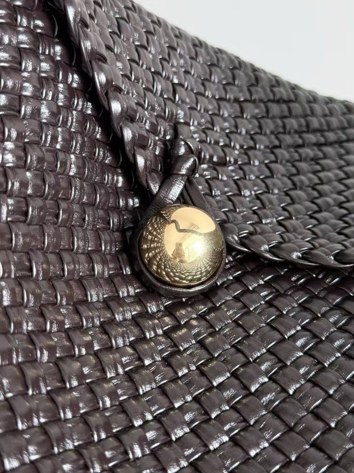 Bottega Veneta Tosca Hop Intrecciato 보테가 베네타 토스카 홉 인트레치아토 바치 위빙 호보백 다크브라운 54cm 6